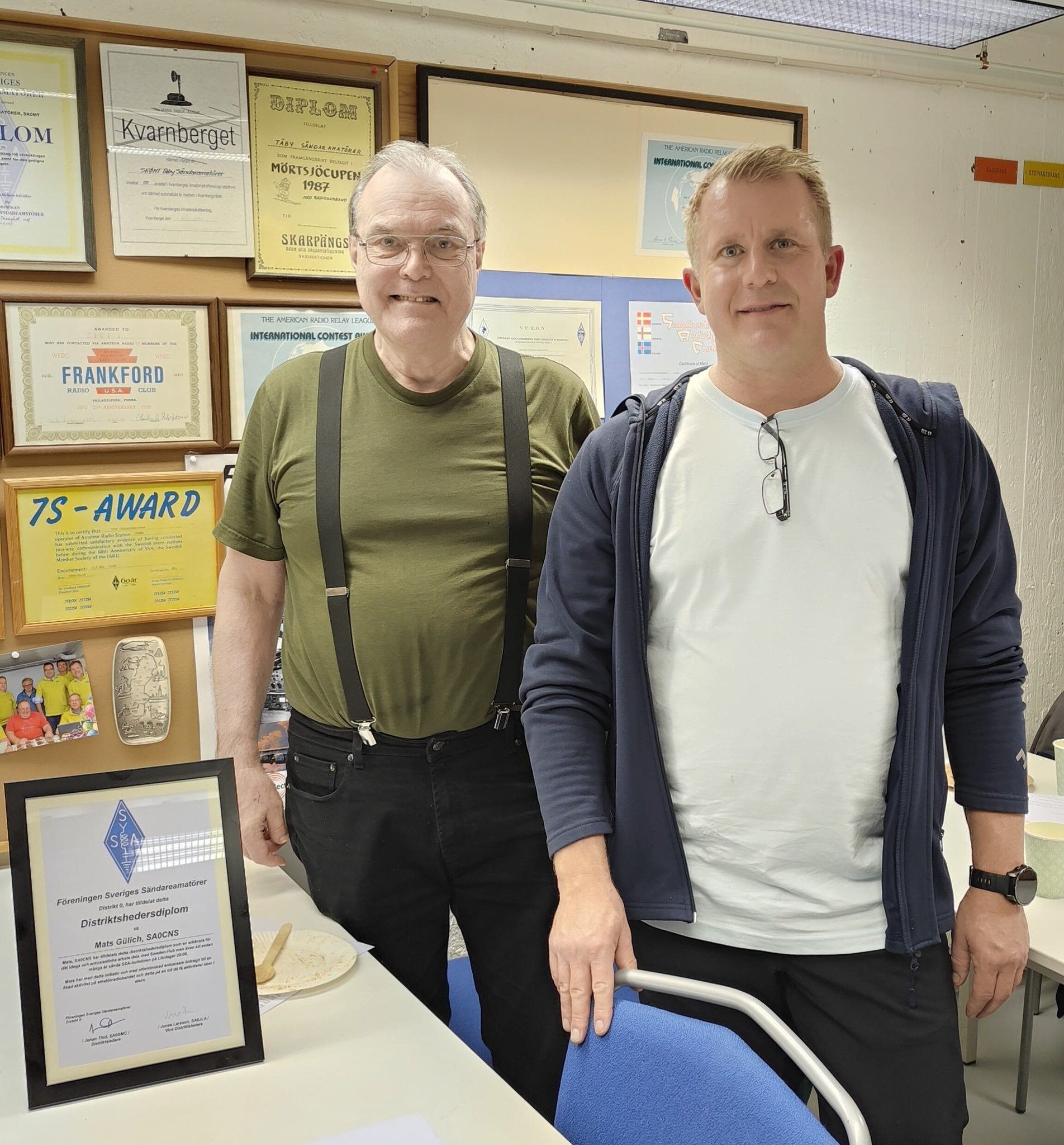 SA0CNA/Mats tilldelas SSA:s distriktshedersdiplom